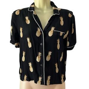 Forever 21 Black Pineapple Print Short Sleeve Top Juniors Size Small Boxy Crop